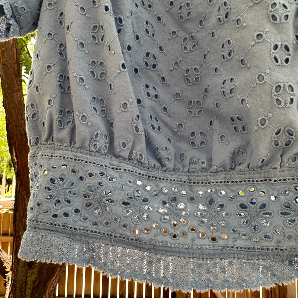 J. Crew Button Front Cropped Eyelet Top Blouse Hydrangea Blue size Medium - Picture 4 of 15